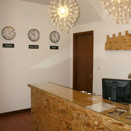 2300 Thomar Hostel Tomar