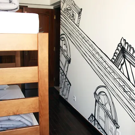 بيت شباب 2300 Thomar *