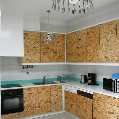 2300 Thomar تومار