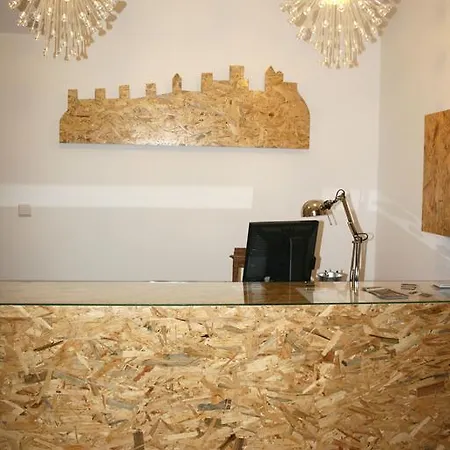 بيت شباب 2300 Thomar تومار