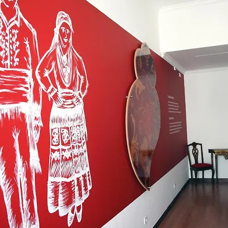 بيت شباب 2300 Thomar